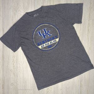 Russell Athletic Men’s Medium University of Kentucky Short Sleeve T-Shirt